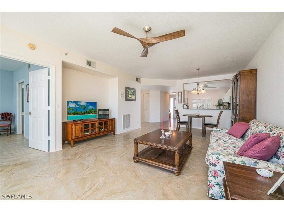 186 Gabriel Circle #3903 Naples FL 34104 226012463 image7