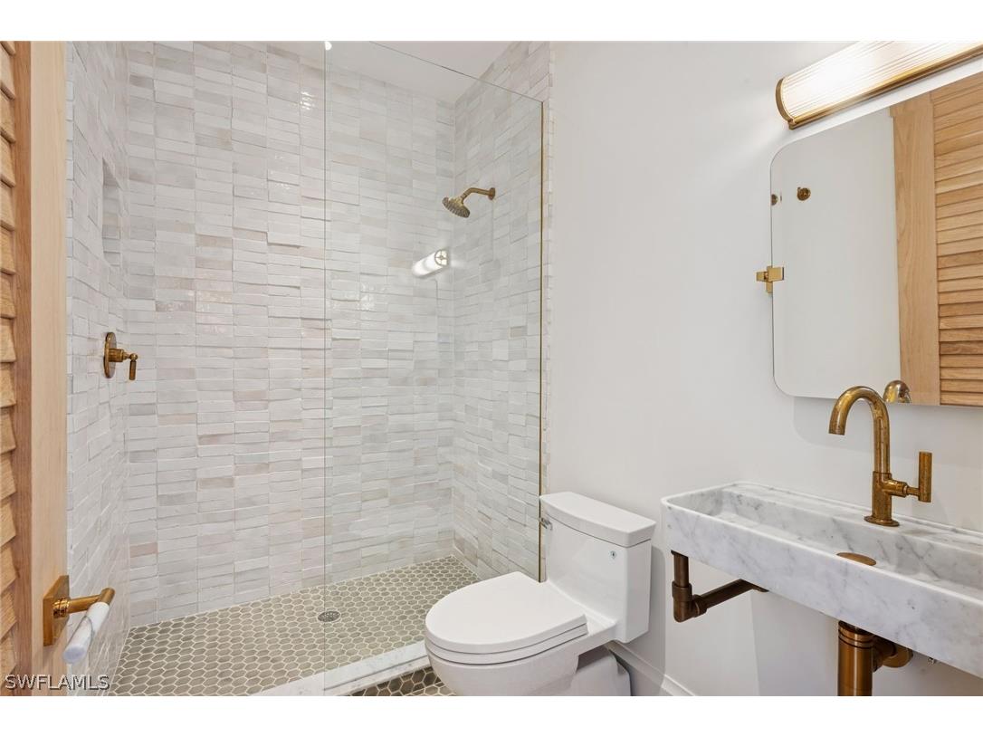 186 North Street Naples FL 34108 226007010 image38