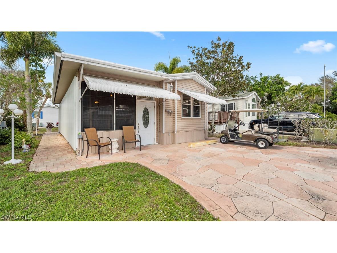 186 Panther Pass Circle #186 Naples FL 34114 226010128 image1