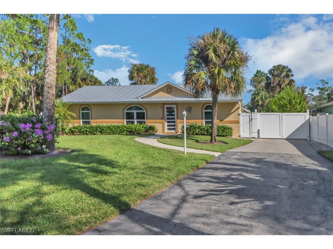 1860 21st Street SW Naples FL 34117 223087769 image1
