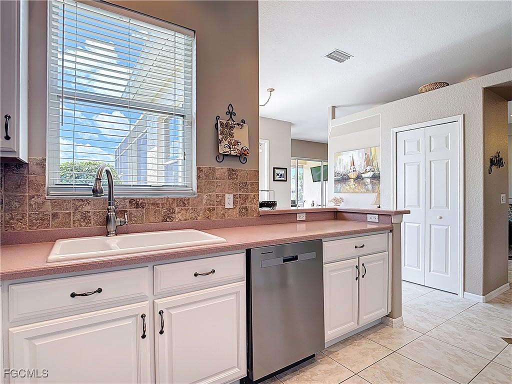 1860 Corona Del Sire Drive North Fort Myers FL 33917 2025010137 image14