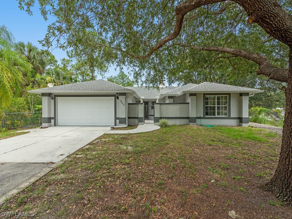 1860 Della Drive Naples FL 34117 223041757 image1