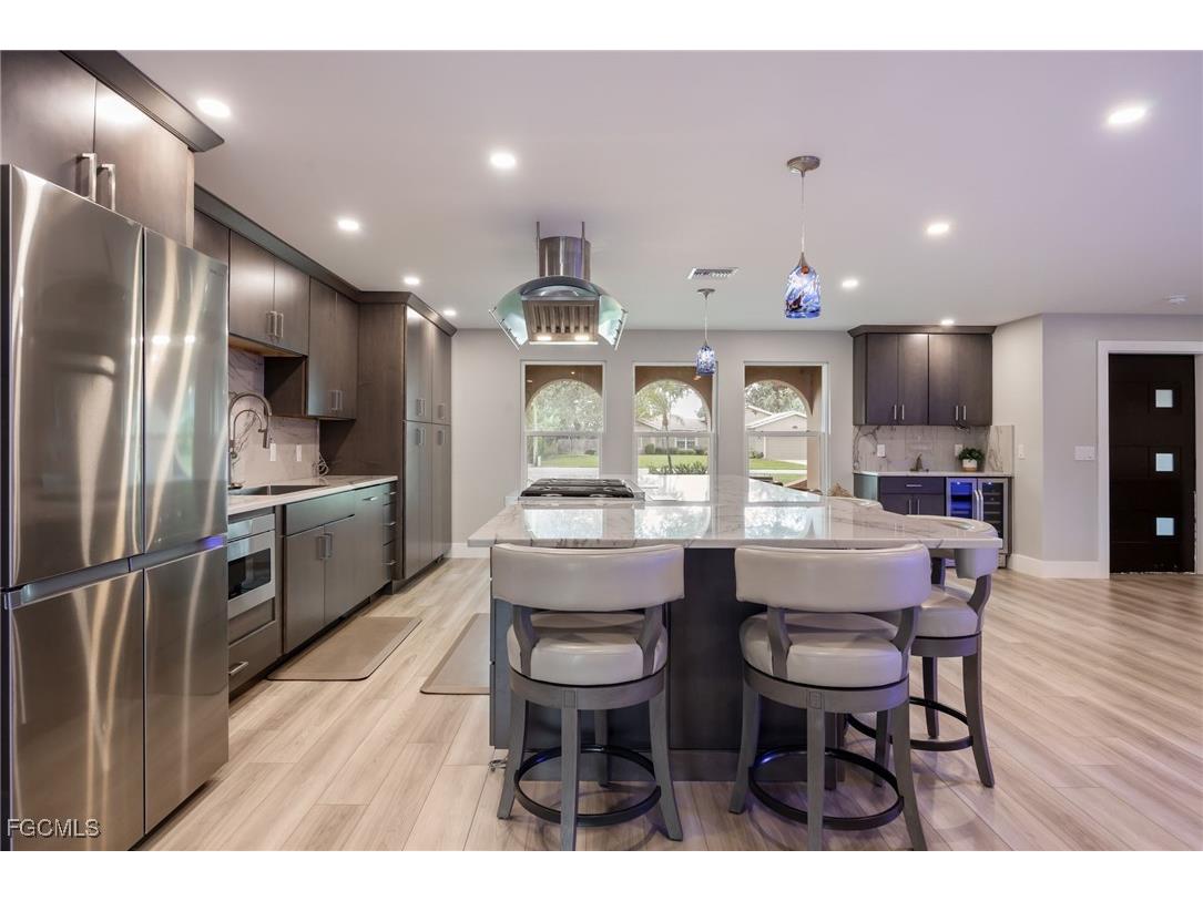 1860 Marina Circle North Fort Myers FL 33903 2025014337 image10