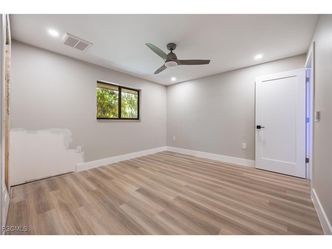 1860 Marina Circle North Fort Myers FL 33903 2025014337 image16