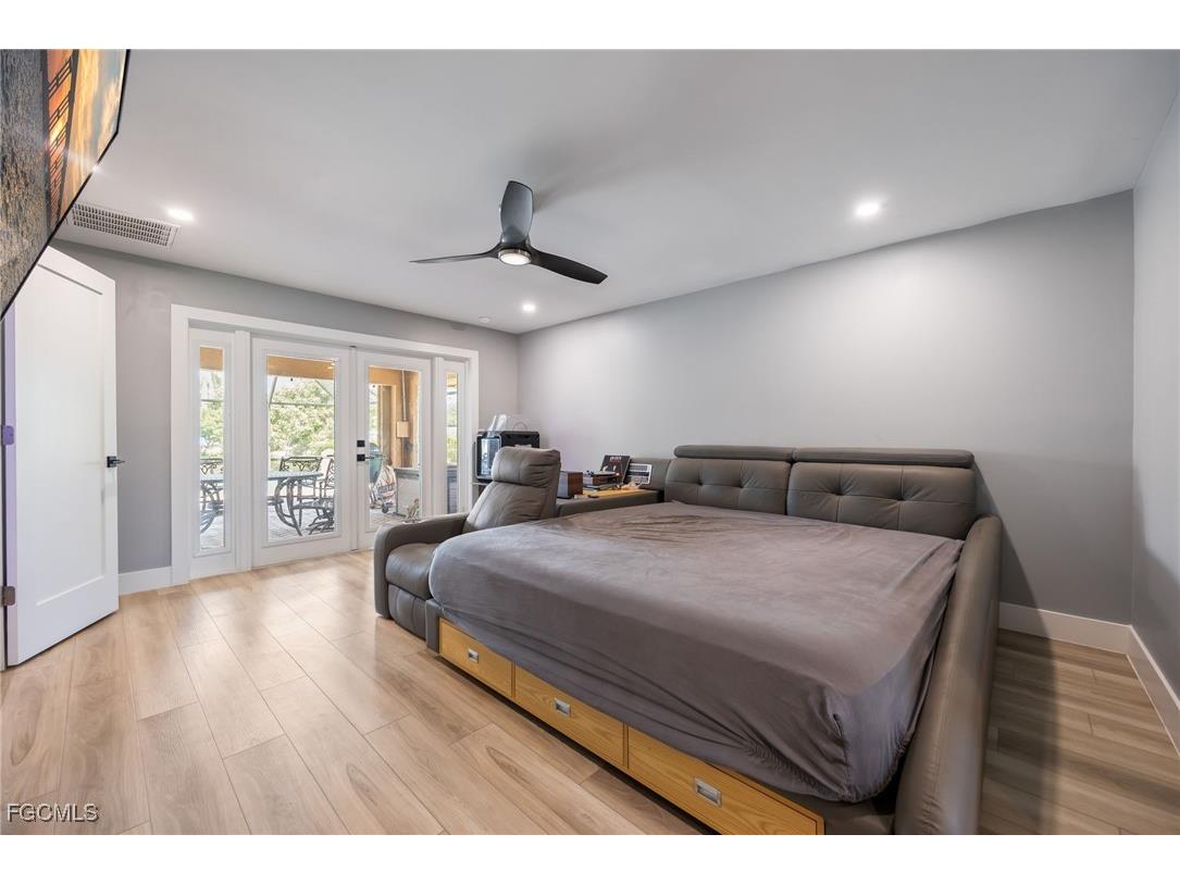 1860 Marina Circle North Fort Myers FL 33903 2025014337 image24