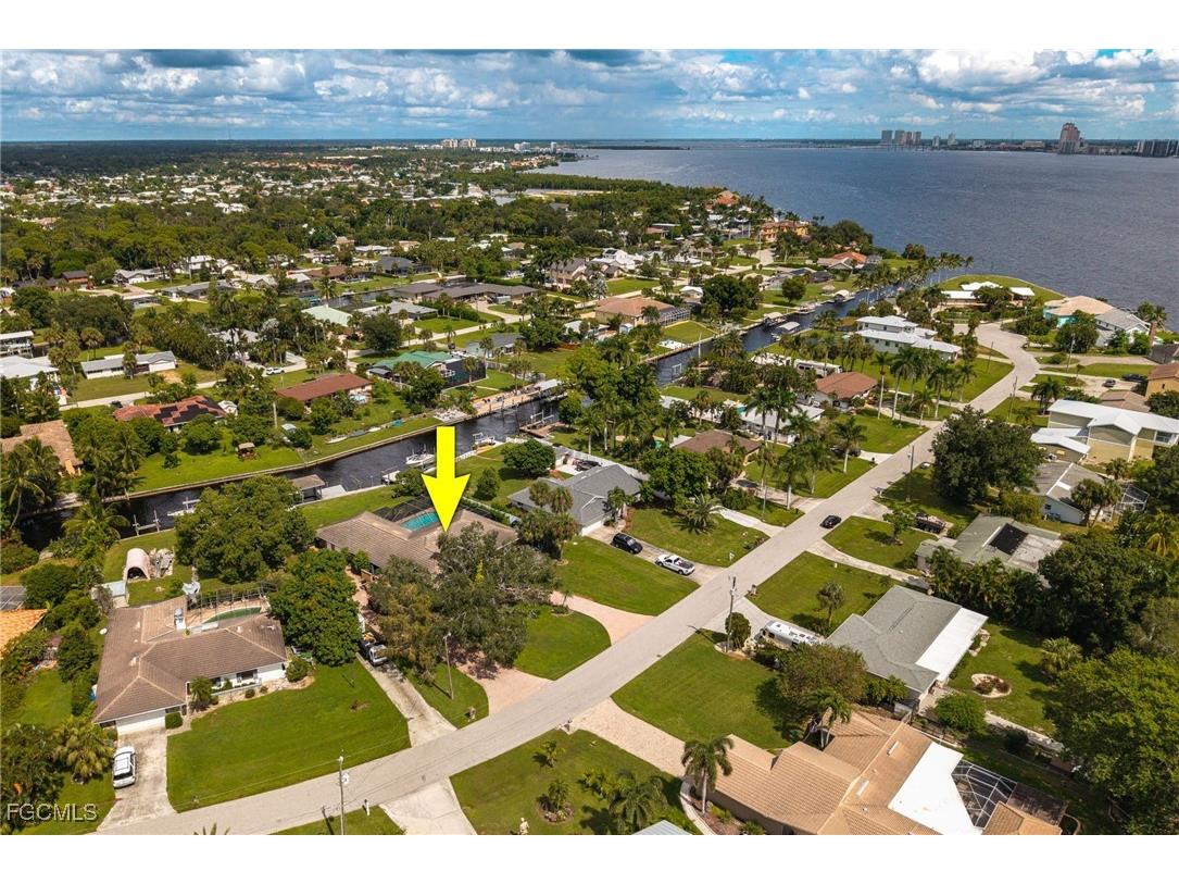 1860 Marina Circle North Fort Myers FL 33903 2025014337 image38