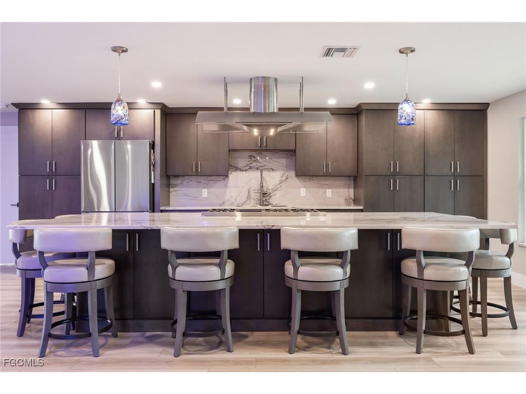 1860 Marina Circle North Fort Myers FL 33903 2025014337 image6