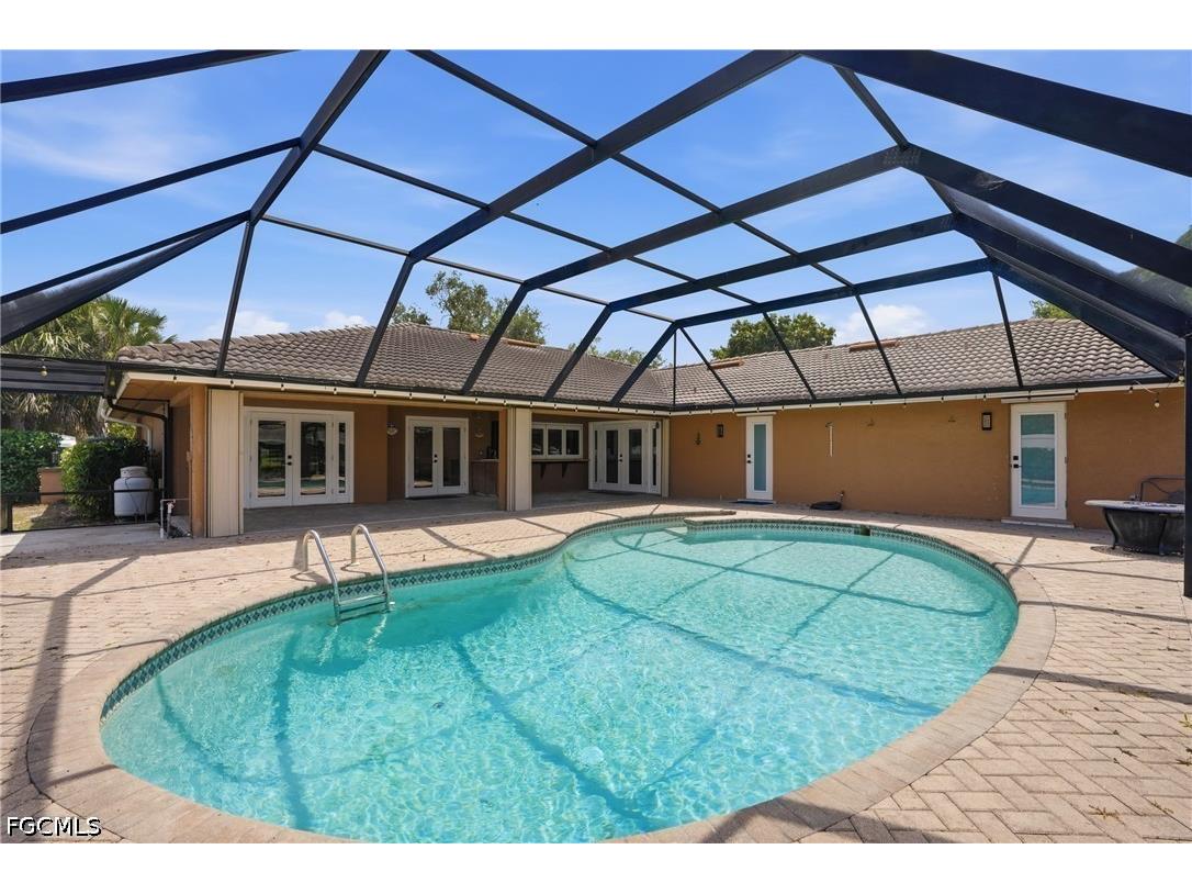 1860 Marina Circle North Fort Myers FL 33903 2026021988 image24