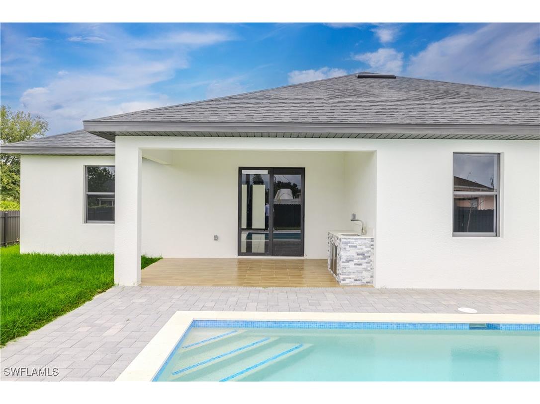 1860 NE 23rd Street Cape Coral FL 33909 225035506 image1