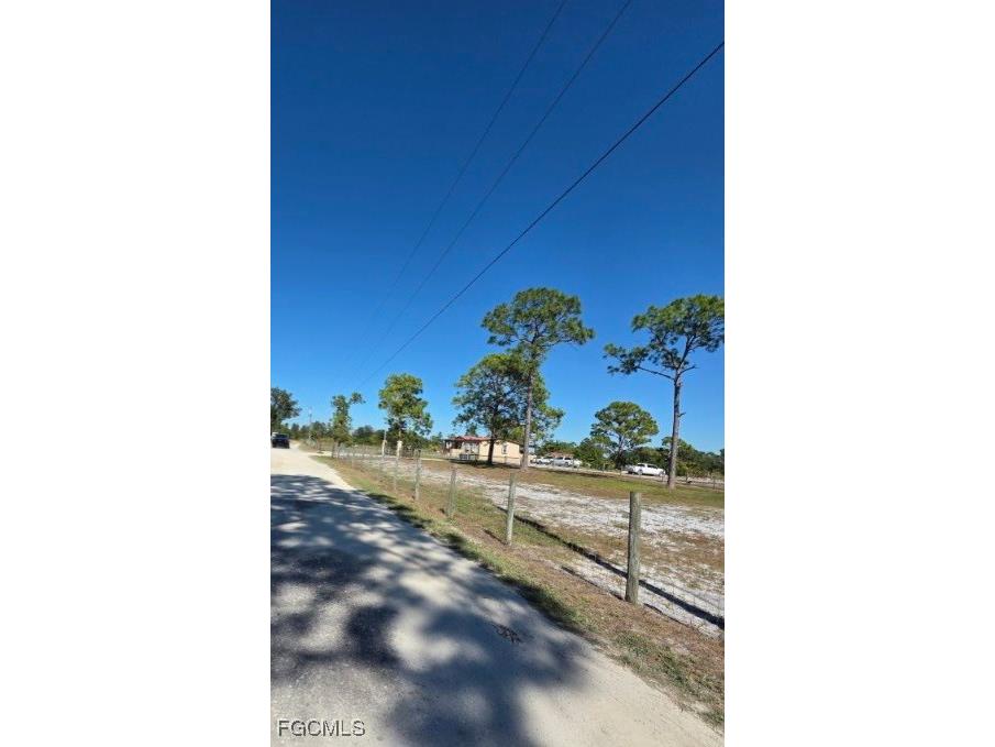 1860 Poinsettia Avenue Lehigh Acres FL 33972 2025020472 image10