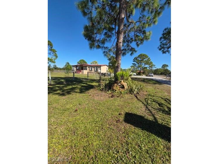 1860 Poinsettia Avenue Lehigh Acres FL 33972 2025020472 image11