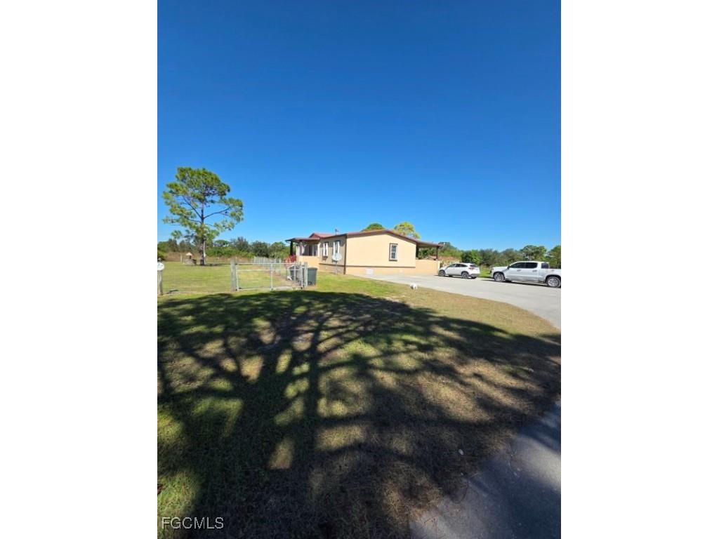 1860 Poinsettia Avenue Lehigh Acres FL 33972 2025020472 image13