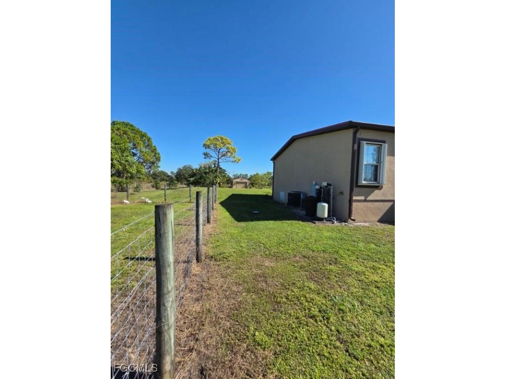 1860 Poinsettia Avenue Lehigh Acres FL 33972 2025020472 image14