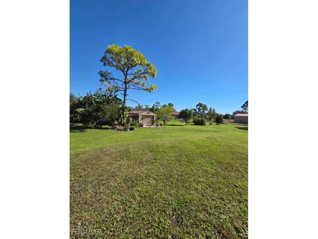 1860 Poinsettia Avenue Lehigh Acres FL 33972 2025020472 image16