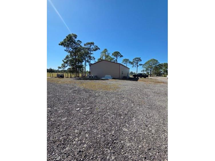 1860 Poinsettia Avenue Lehigh Acres FL 33972 2025020472 image27