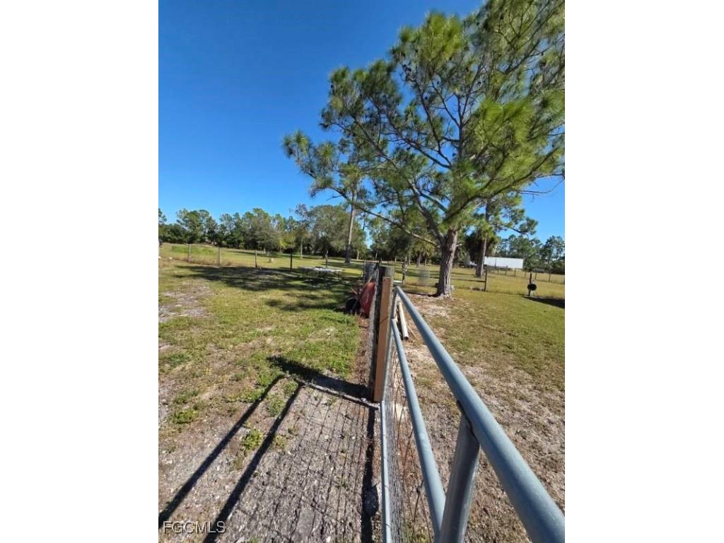 1860 Poinsettia Avenue Lehigh Acres FL 33972 2025020472 image35