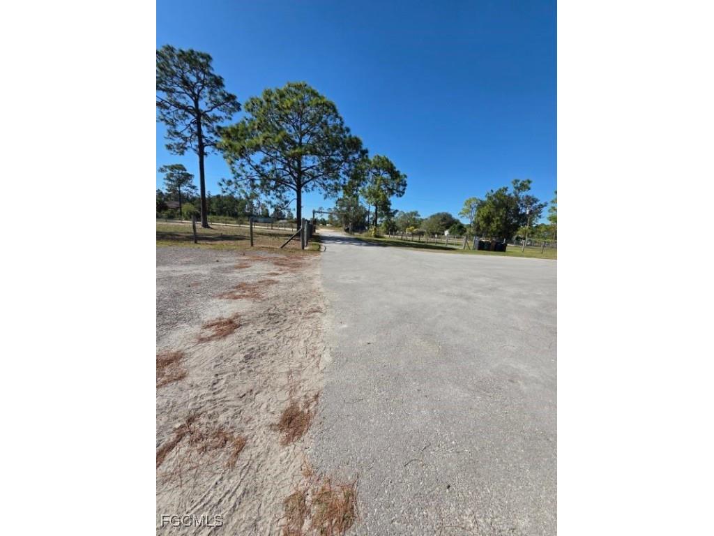 1860 Poinsettia Avenue Lehigh Acres FL 33972 2025020472 image48