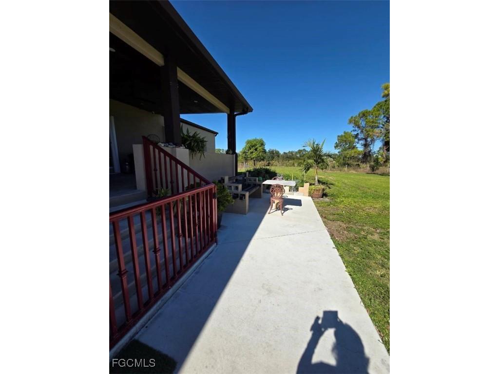 1860 Poinsettia Avenue Lehigh Acres FL 33972 2025020472 image6