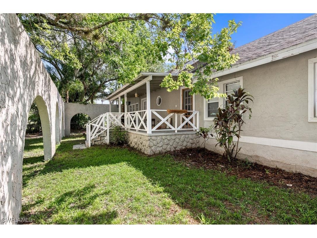 1861 Sunset Trail Alva FL 33920 223040341 image1