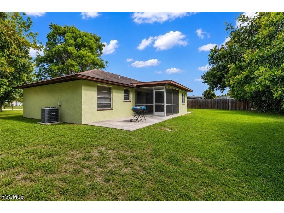 18617/18619 Bartow Boulevard Fort Myers FL 33967 2026023985 image19