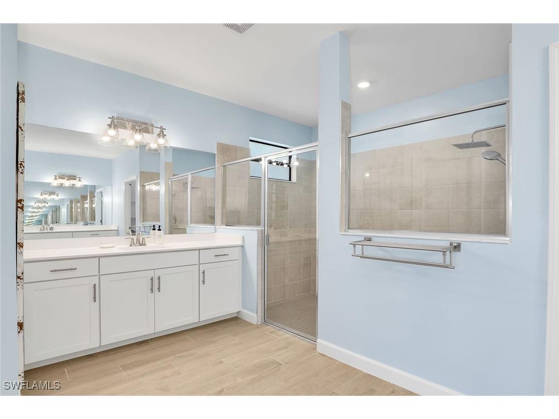 18619 Ives Drive Estero FL 33928 225064123 image10