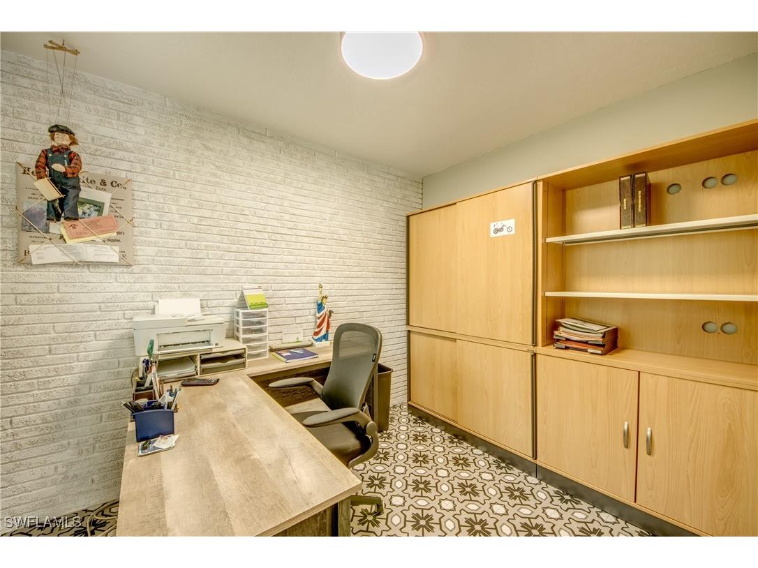 1862 Linhart Avenue Fort Myers FL 33901 224066380 image40