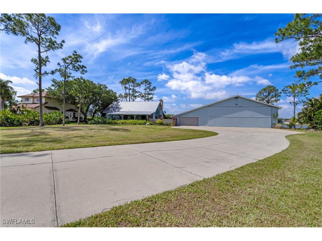 18631 Baseleg Avenue North Fort Myers FL 33917 225038759 image1