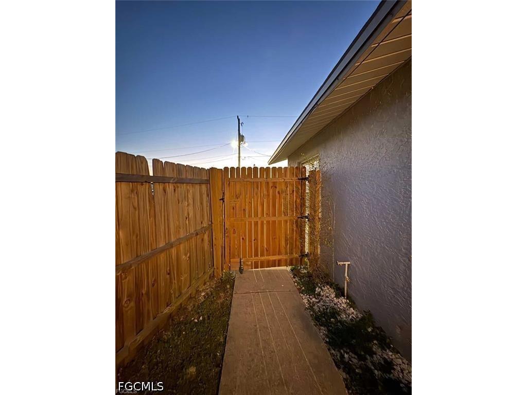 18645 Holly Road #1 Fort Myers FL 33967 2026024197 image2
