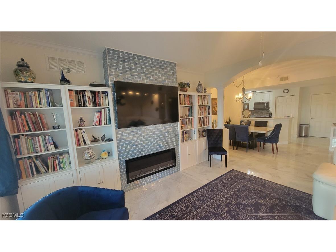 1865 Concordia Lake Circle #402 Cape Coral FL 33909 2025024451 image1