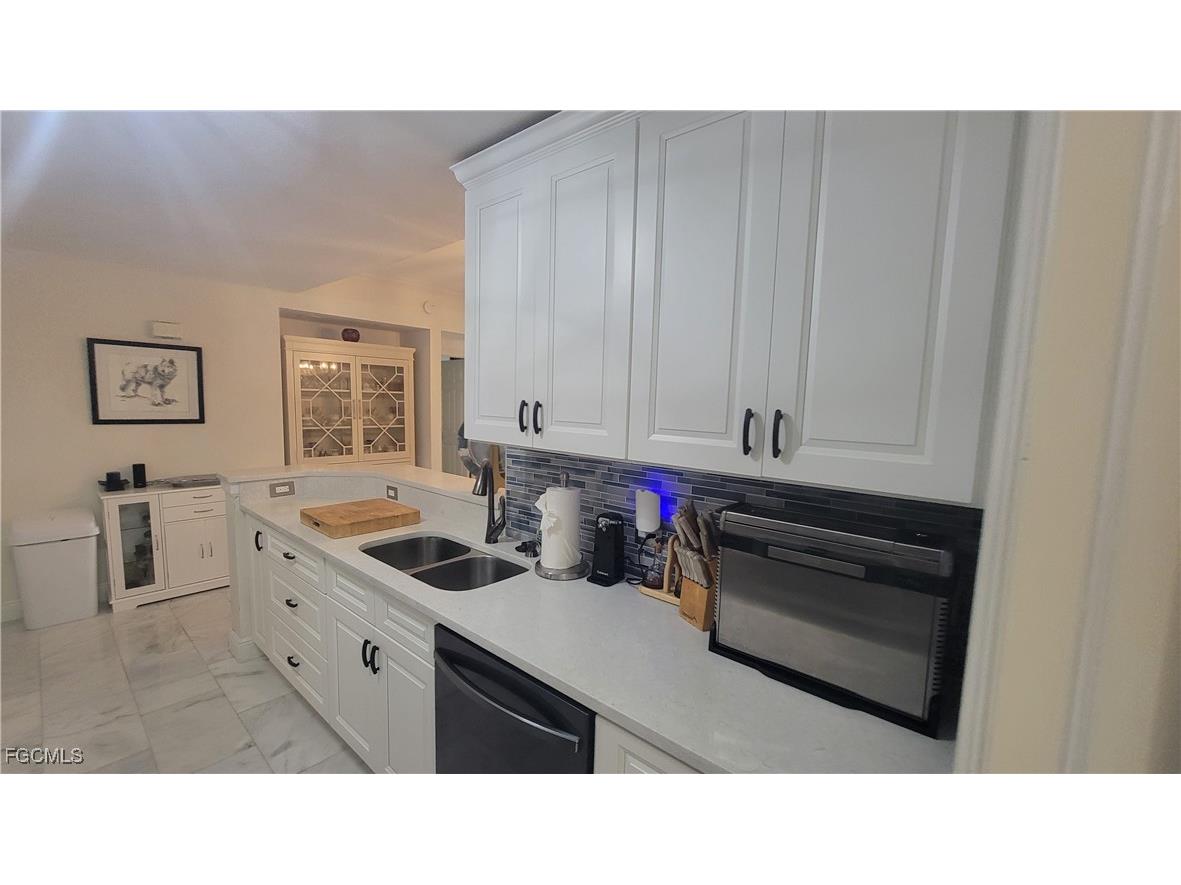 1865 Concordia Lake Circle #402 Cape Coral FL 33909 2025024451 image14