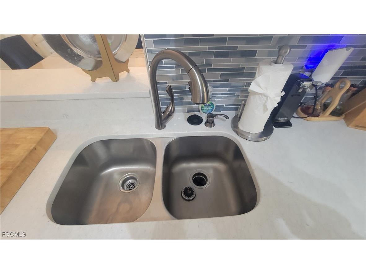 1865 Concordia Lake Circle #402 Cape Coral FL 33909 2025024451 image18