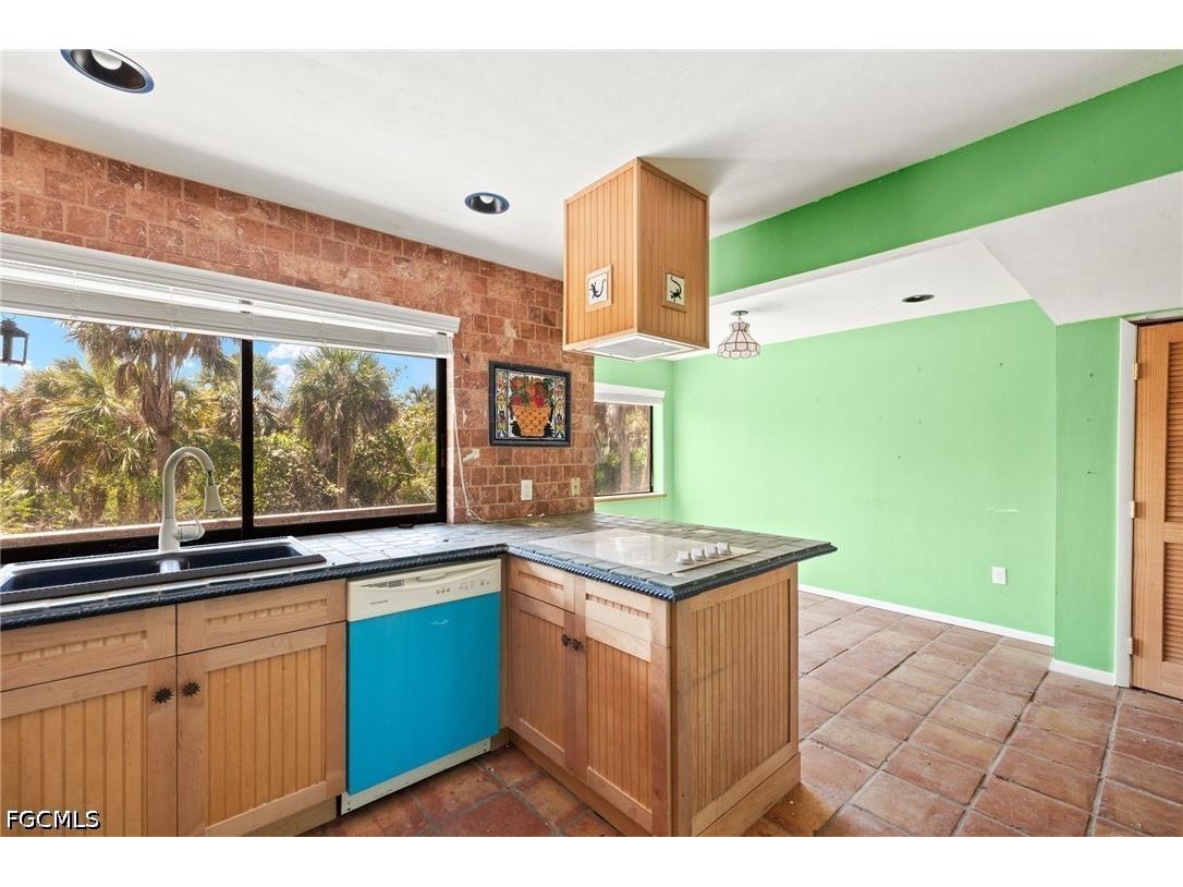 1866 Ardsley Way Sanibel FL 33957 2026024506 image11