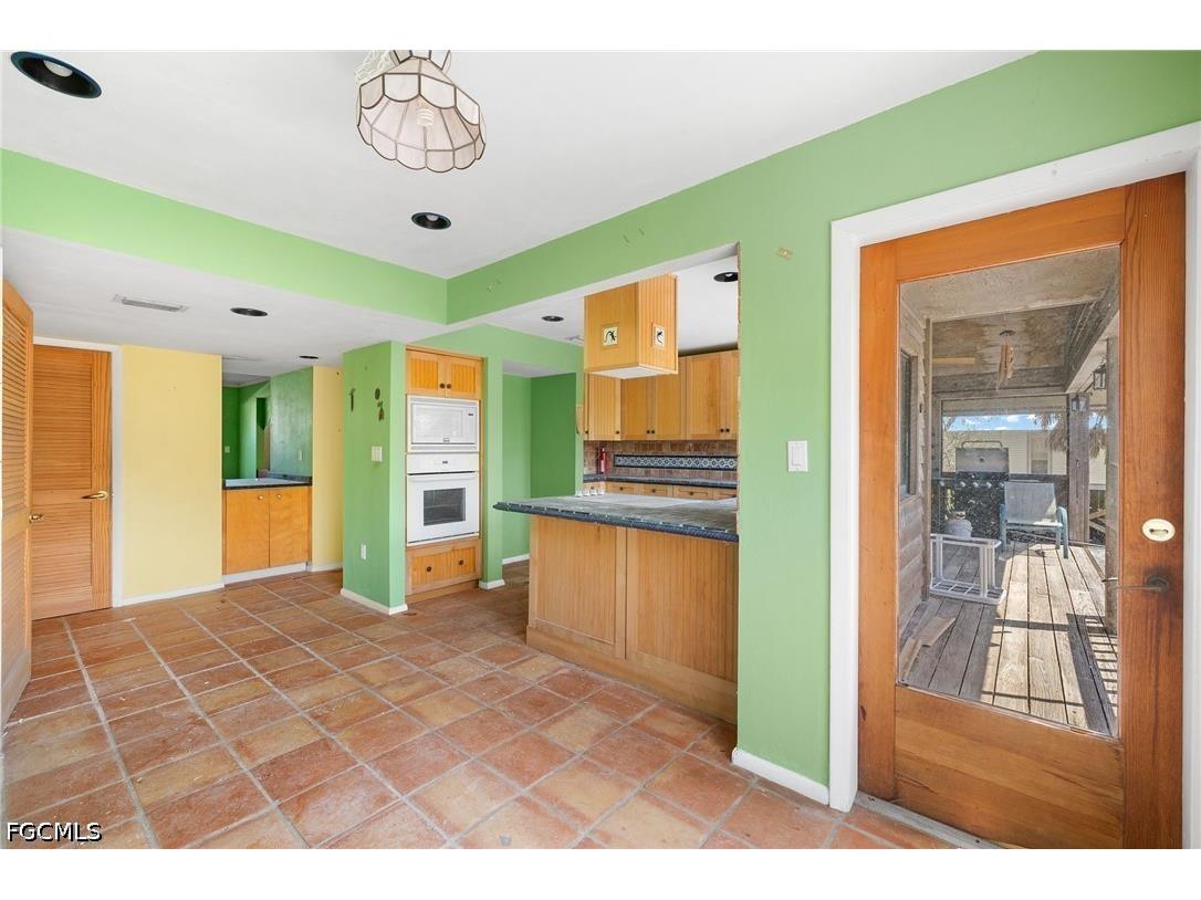 1866 Ardsley Way Sanibel FL 33957 2026024506 image12