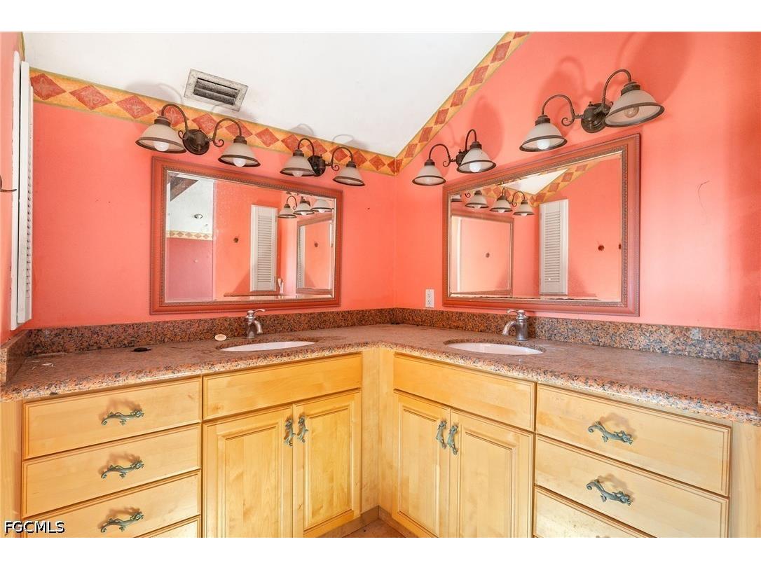 1866 Ardsley Way Sanibel FL 33957 2026024506 image16