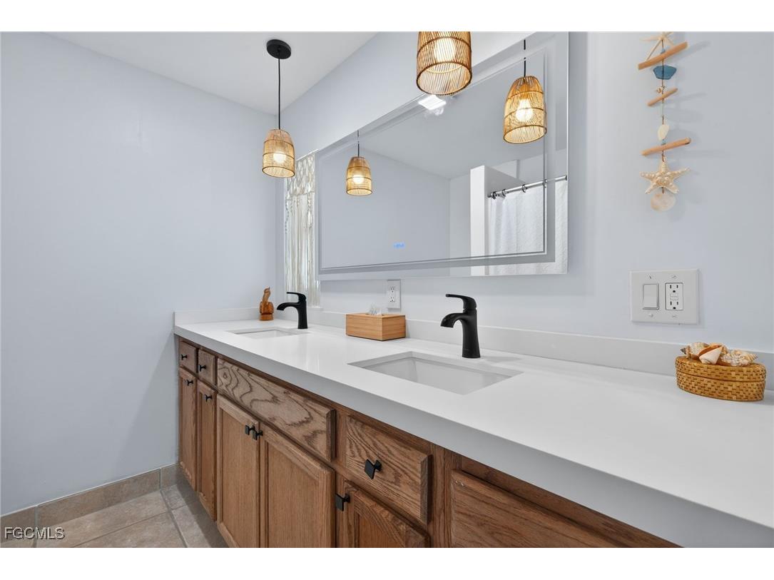1866 Ibis Lane Sanibel FL 33957 2026003000 image24