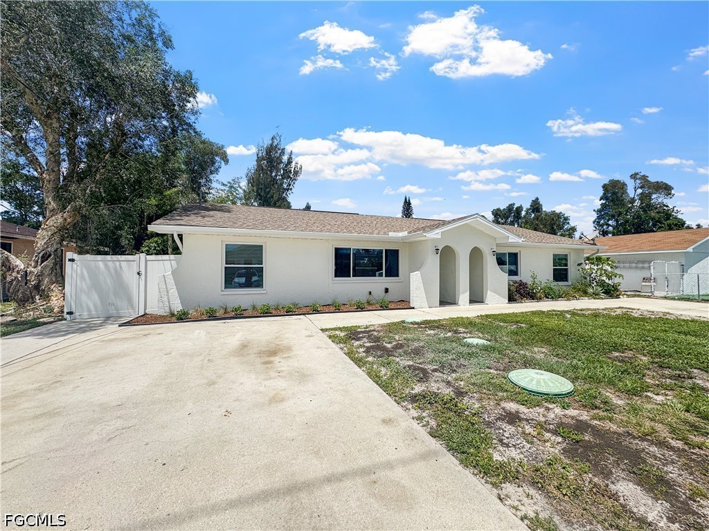 18660 Miami Boulevard Fort Myers FL 33967 2026016341 image1