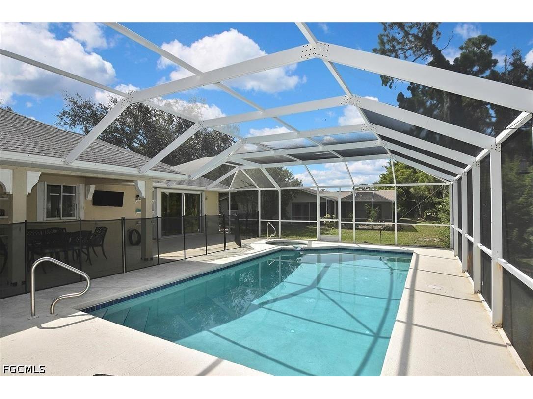 18674 Spruce Drive E Fort Myers FL 33967 2026029719 image23