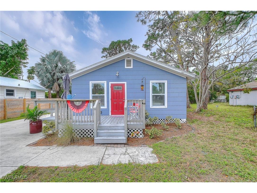 1868 Oakley Avenue Fort Myers FL 33901 225006551 image1