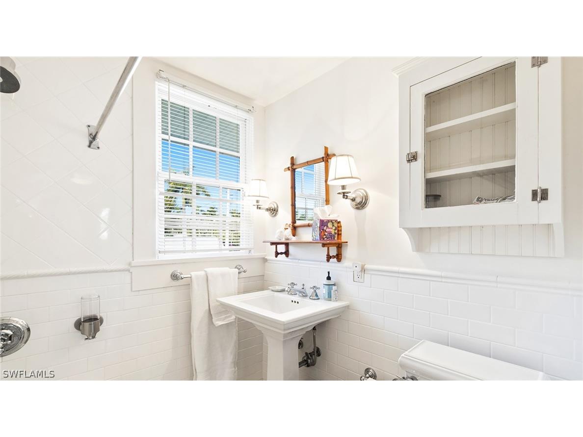 187 Broad Avenue S Naples FL 34102 225076187 image14