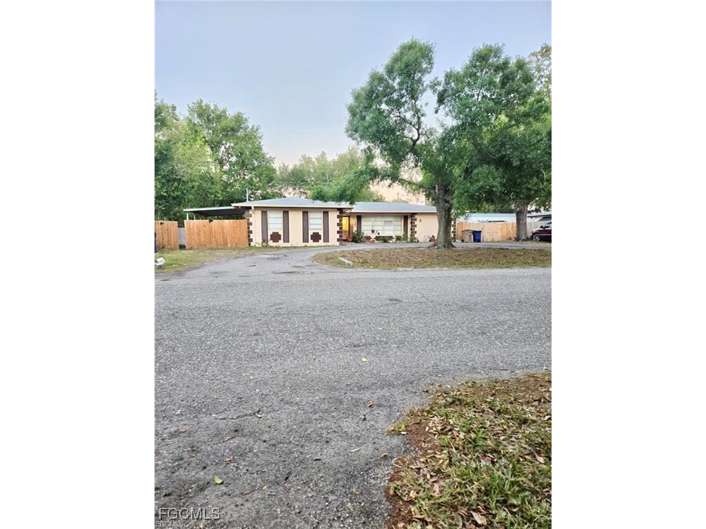 187 Louise Street Fort Myers FL 33905 2025012721 image10