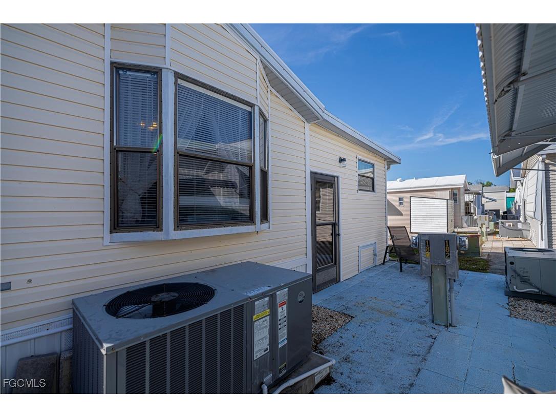 187 Ramble Drive North Fort Myers FL 33903 2025023183 image33