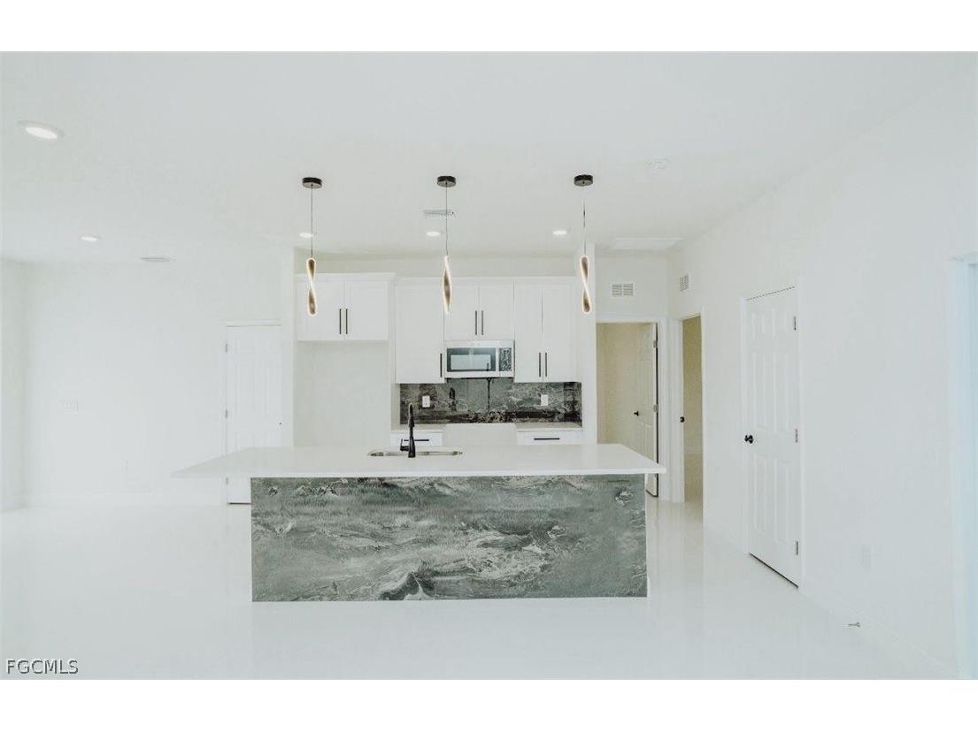 187 Victoria Avenue S Lehigh Acres FL 33974 2026012950 image2