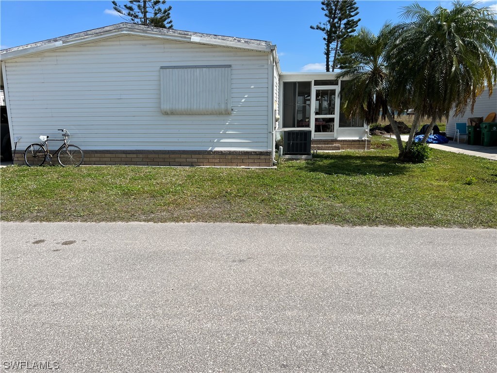 187 W Manatee Loop Punta Gorda FL 33950 223016168 image1