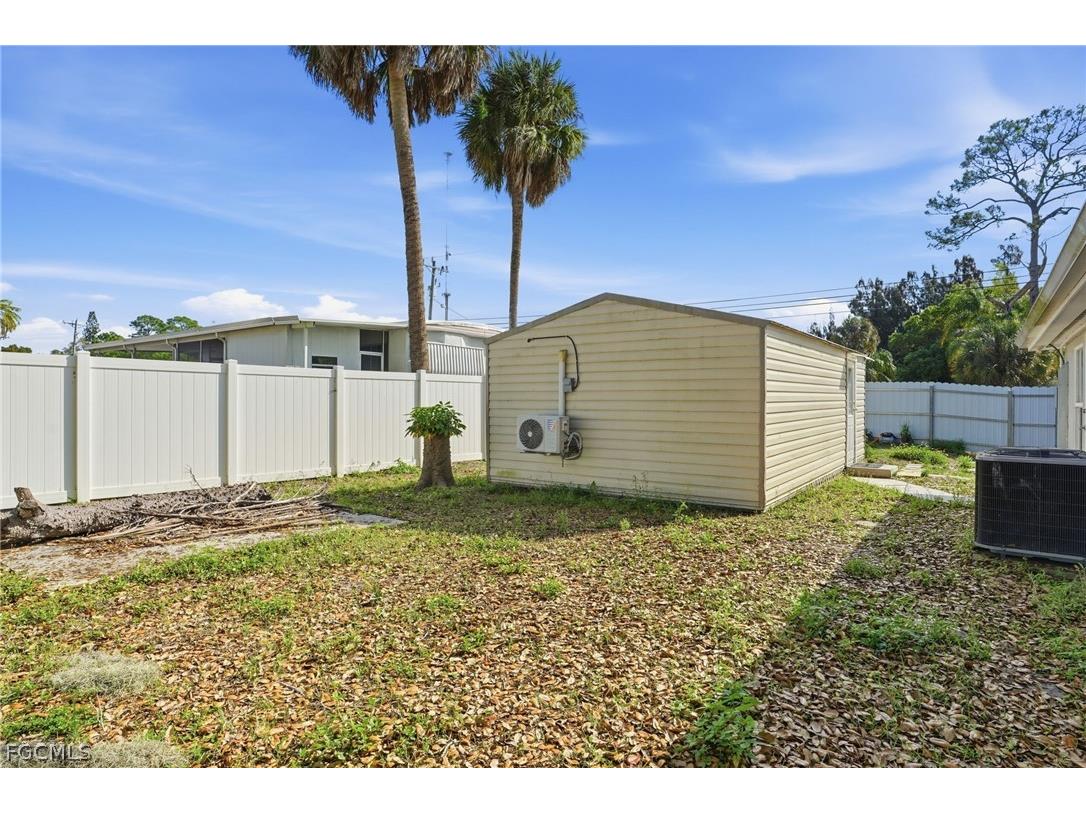 1870 Queen Court North Fort Myers FL 33917 2026012900 image23