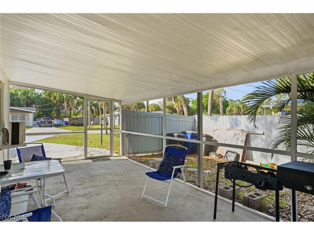 1870 Queen Court North Fort Myers FL 33917 2026012900 image25