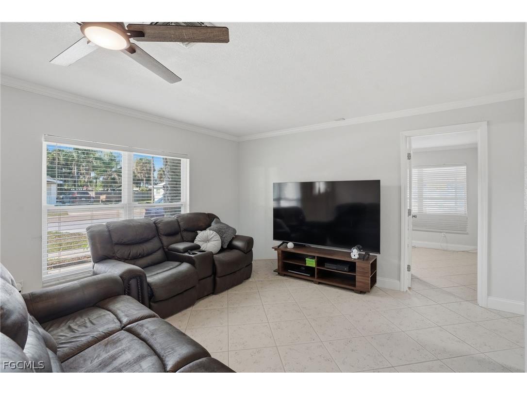 1870 Queen Court North Fort Myers FL 33917 2026012900 image9