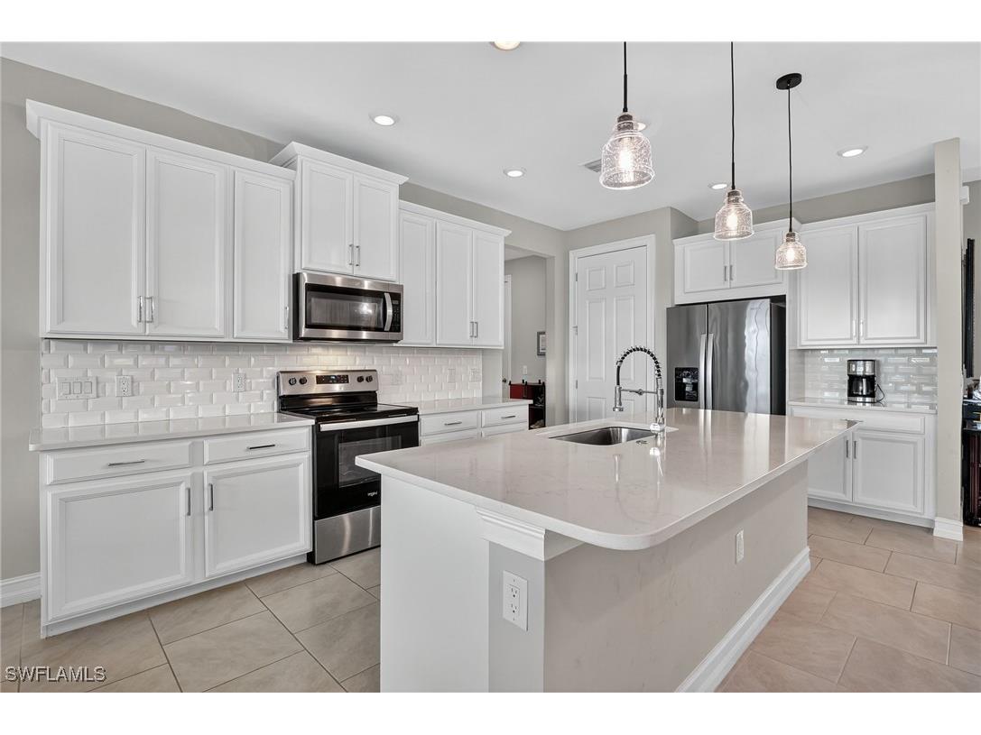 18725 Lake Hammock Drive Naples FL 34114 225073160 image5