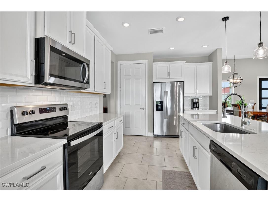 18725 Lake Hammock Drive Naples FL 34114 225073160 image6