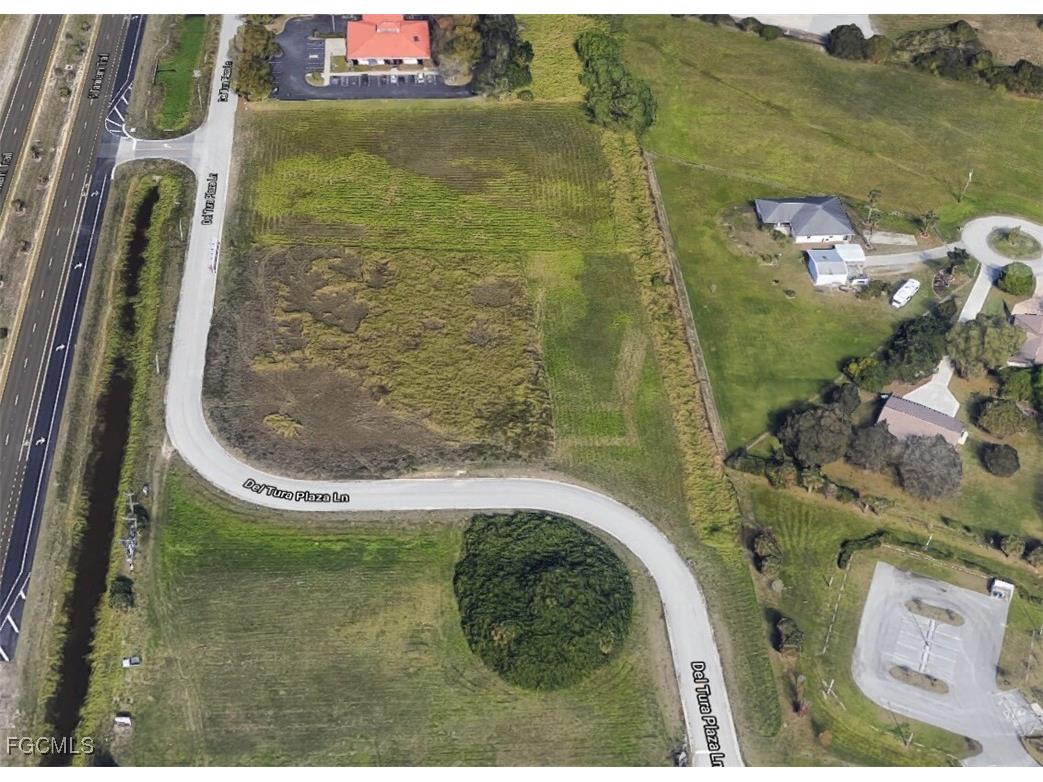 18730 Del Tura Plaza Lane North Fort Myers FL 33903 2025014999 image1