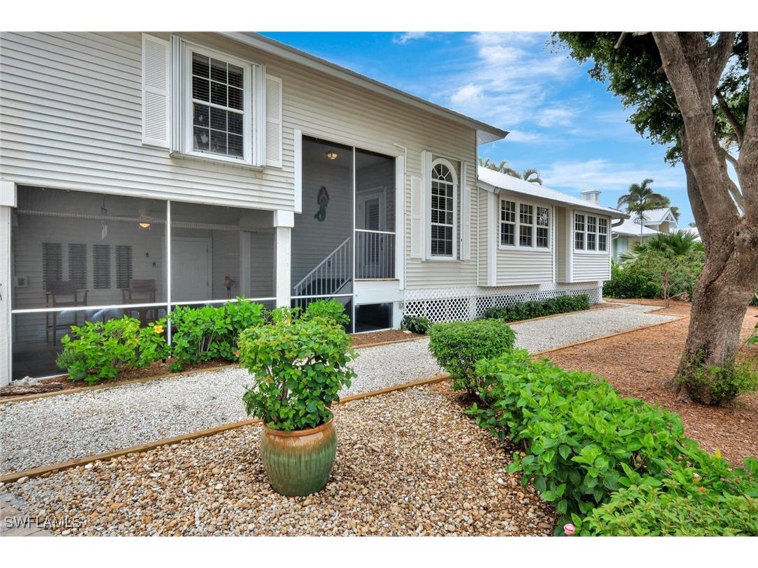 1874 Farm Trail Sanibel FL 33957 225060966 image1